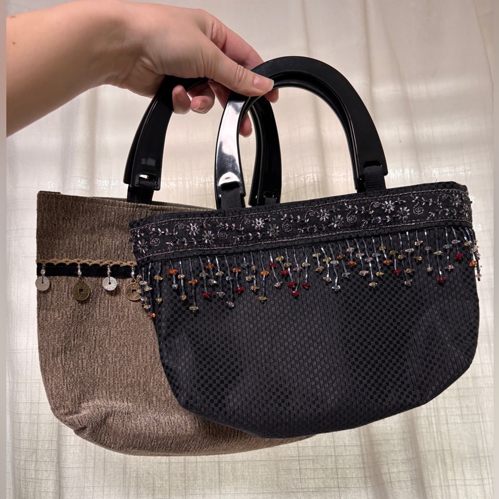 VTG y2k black and brown beaded handbags